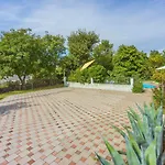 Hundefreundliches Mit Spielplatz, Privatpool, Kicker, Holzkohlegrill Tatil Evi Grižane