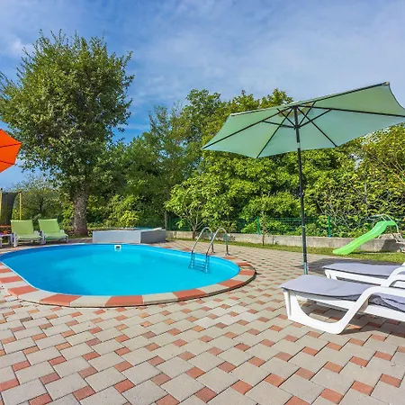 Hundefreundliches Mit Spielplatz, Privatpool, Kicker, Holzkohlegrill * Grižane